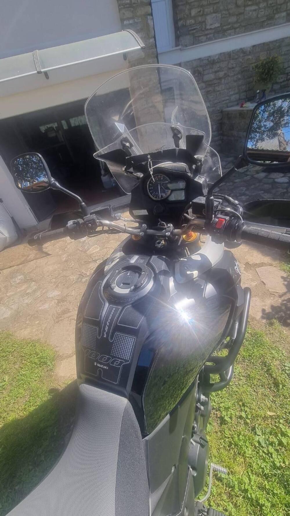 Suzuki V-Strom 1000 ABS No compromise LE (2015 - 17) (3)