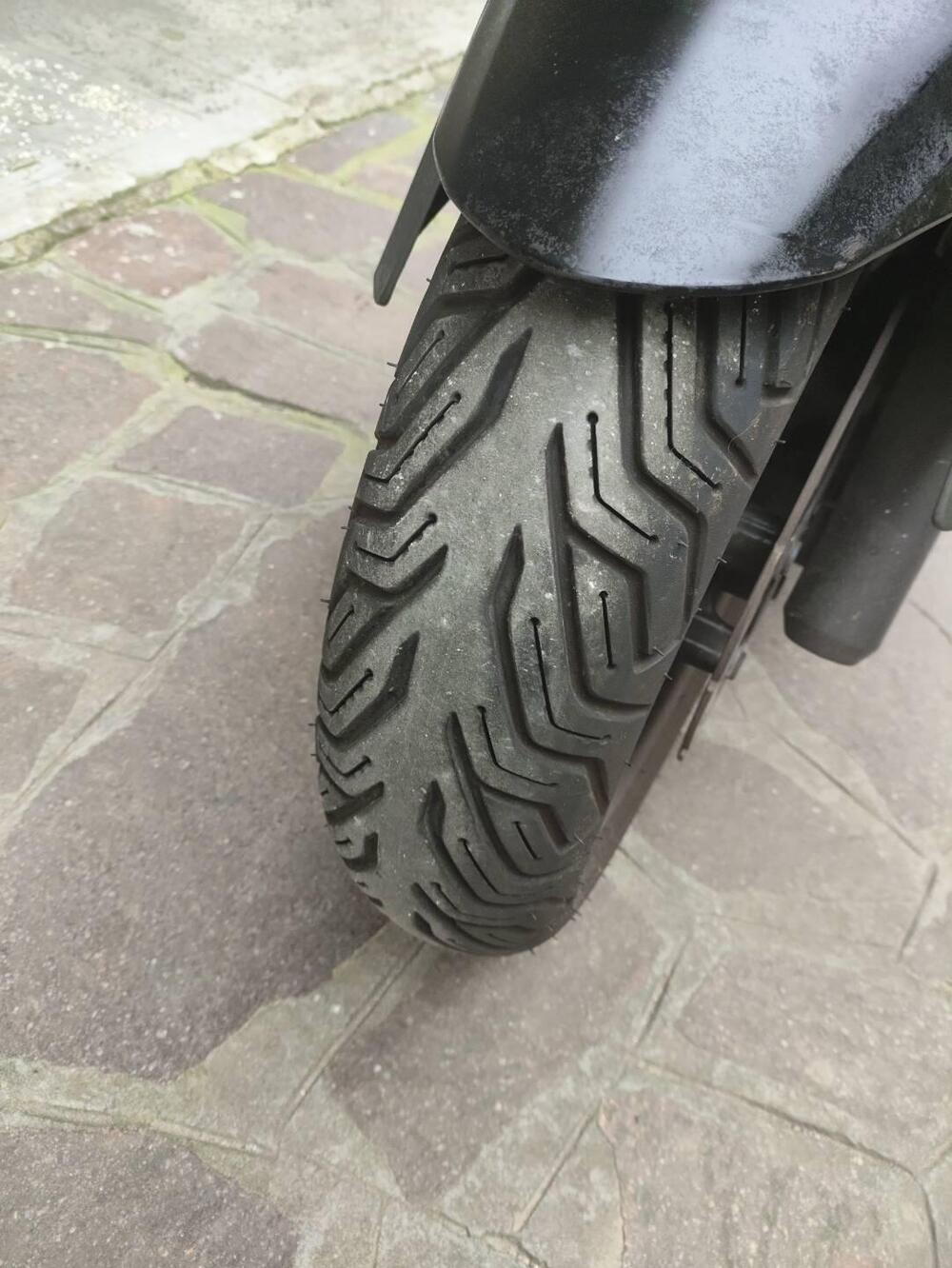 Sym Joymax 300 Z ABS (2018 - 20) (6)