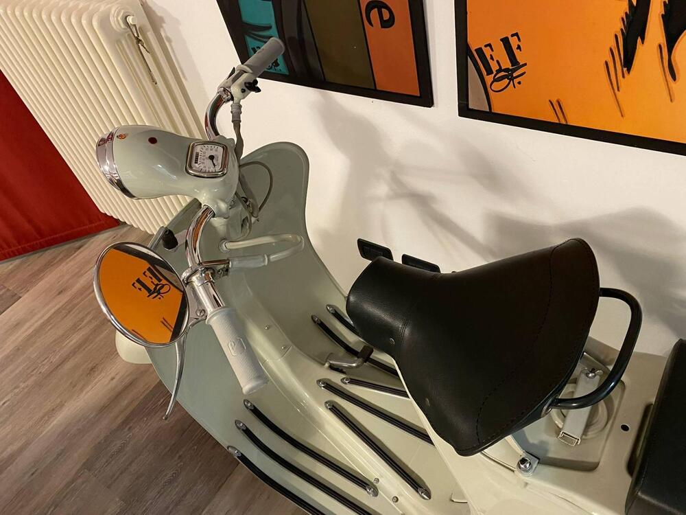 Piaggio Vespa Struzzo VL3T 150 (9)