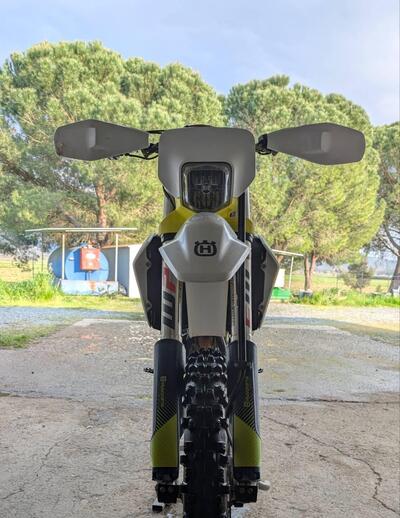 Husqvarna FE 450 (2024) usata