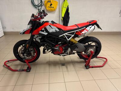 Ducati Hypermotard 950 RVE (2022 - 25) usata