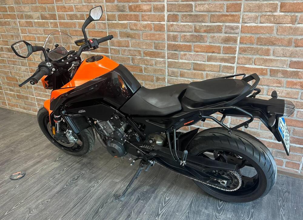 KTM 890 Duke (2021 - 23) (15)