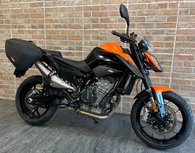 KTM 890 Duke (2021 - 23) usata