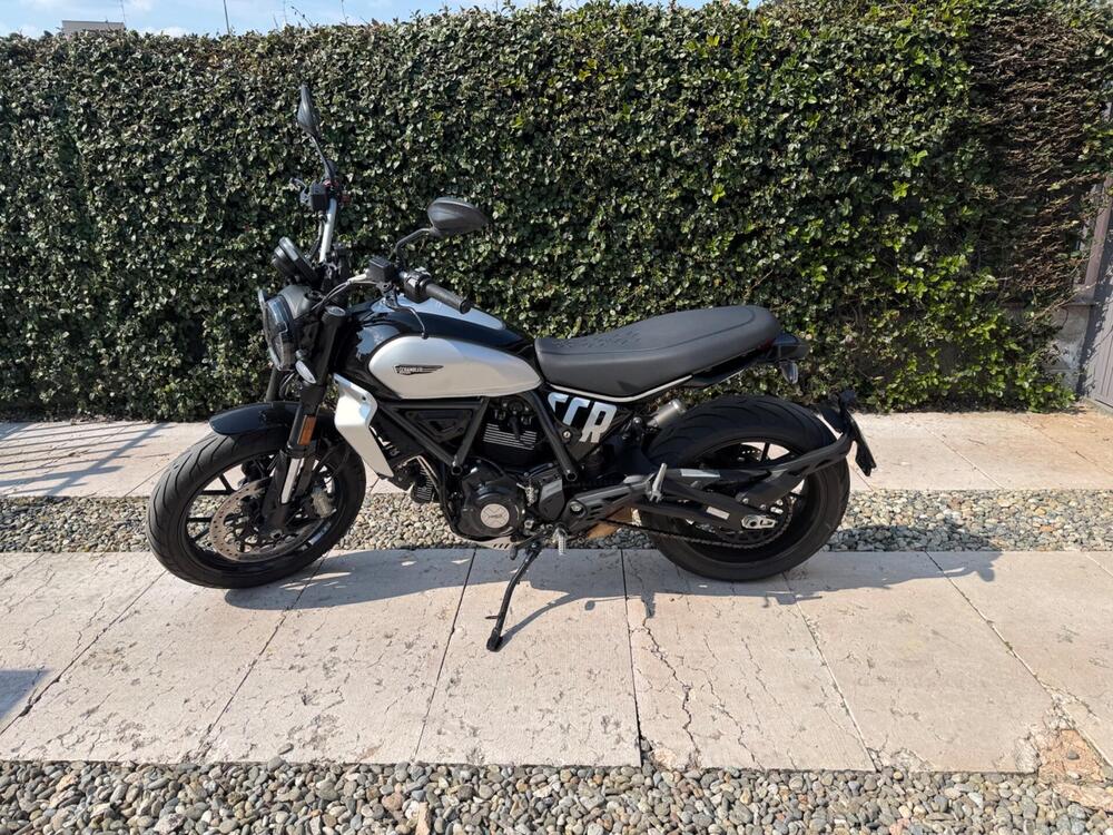 Ducati Scrambler 800 Icon (2023 - 24)