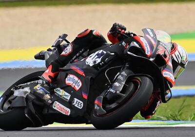 MotoGP 2026. GP del Brasile. Capolavoro Marco Bezzecchi, capolavoro Aprilia: secondo Jorge Martín, Fabio Di Giannantonio regola Marc Márquez [CLASSIFICA]