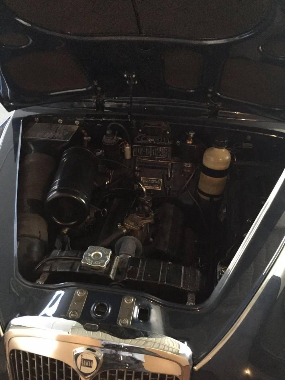 Lancia Appia 2 Serie C10S d'epoca a Milano (6)