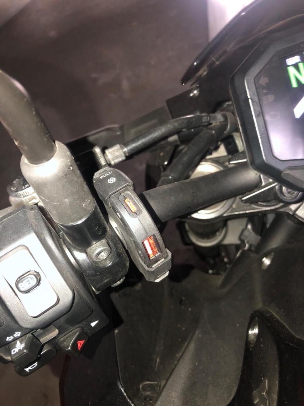 Kawasaki Z 900 (2021 - 24) (4)