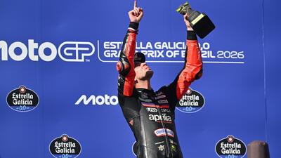 MotoGP 2026. GP del Brasile. Marco Bezzecchi, weekend raddrizzato e vittoria: &ldquo;Valentino Rossi mi ha detto &lsquo;Vai, vai!&rsquo; e mi son gasato. Una giornata bellissima&rdquo;