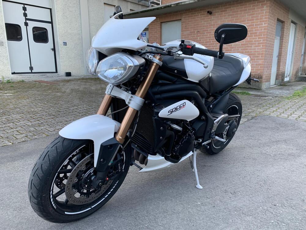 Triumph Speed Triple 1050 ABS (2011 - 15) (4)