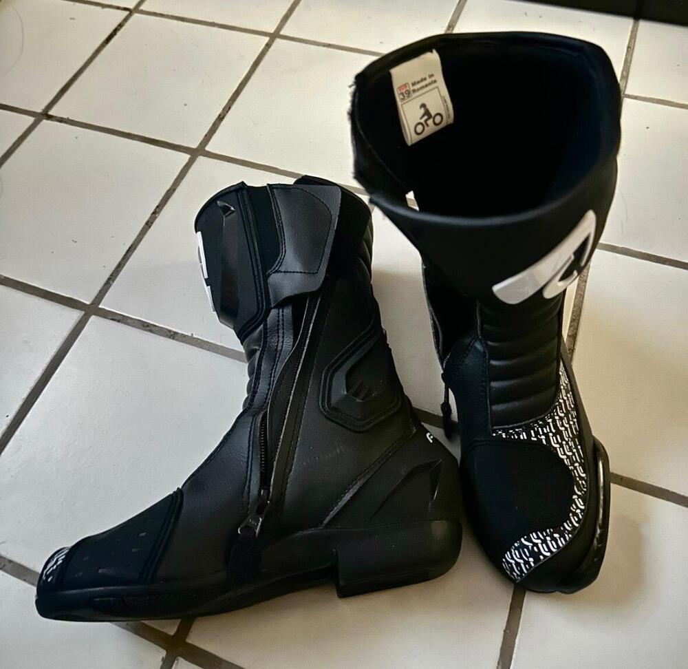 Stivali da pista Forma (3)