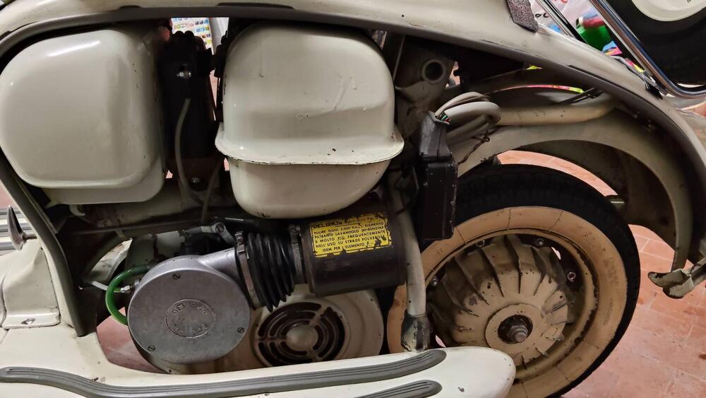 Innocenti Lambretta LI 150 prima serie (8)