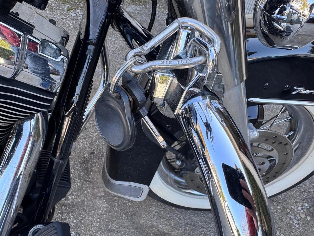 Harley-Davidson 1450 Road King Classic (2006 - 07) - FLHRCI (6)