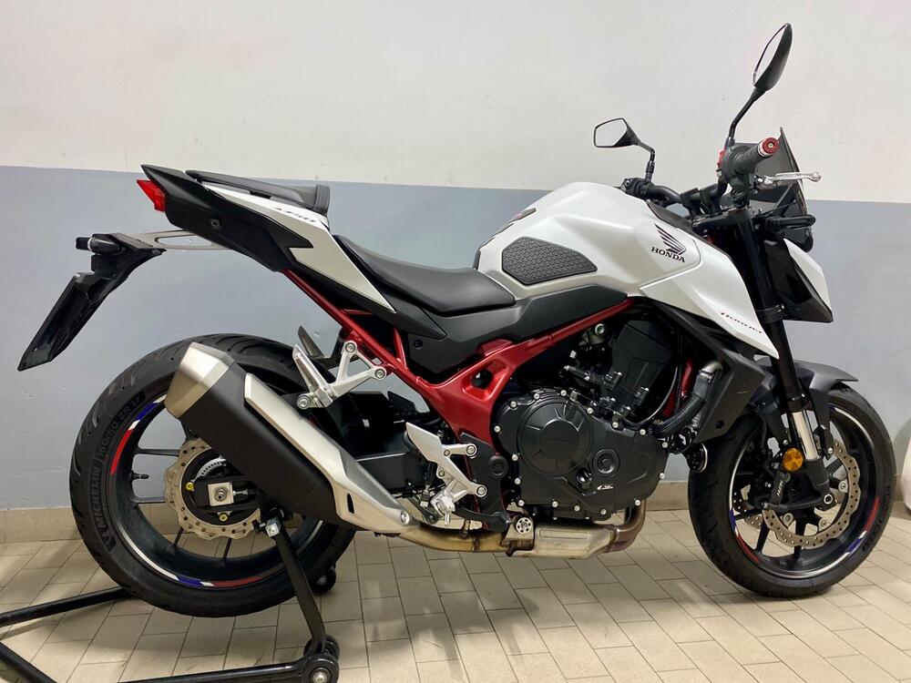 Honda CB 750 Hornet (2025) (2)