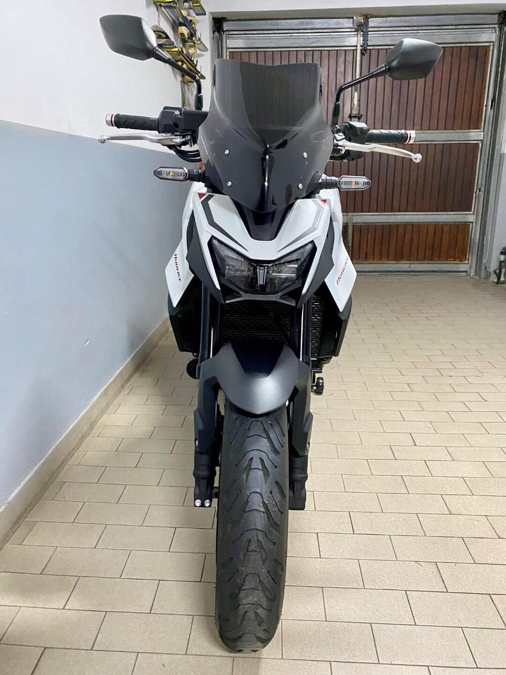 Honda CB 750 Hornet (2025) (5)