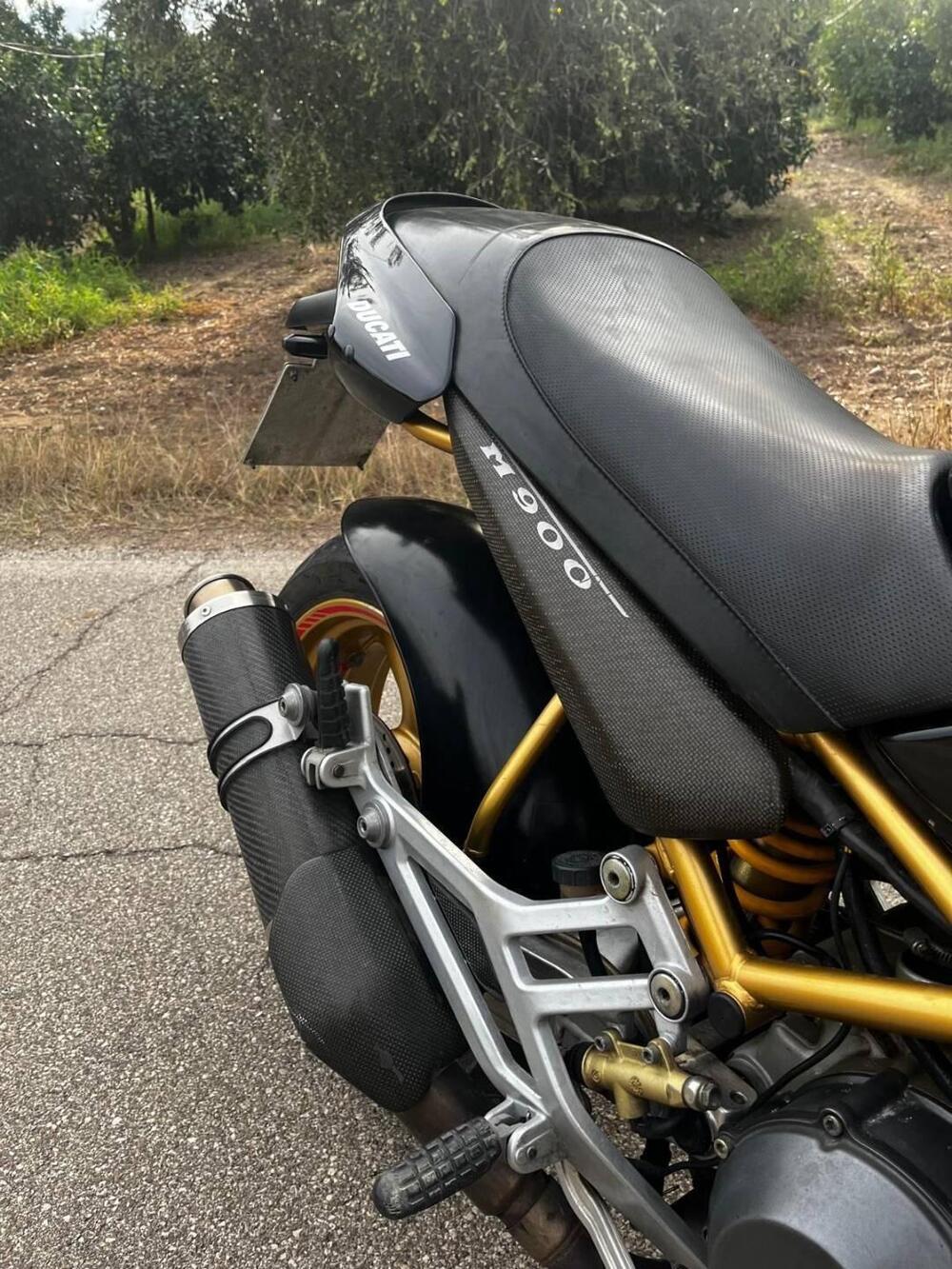 Ducati Monster 900 (1997 - 98) (2)