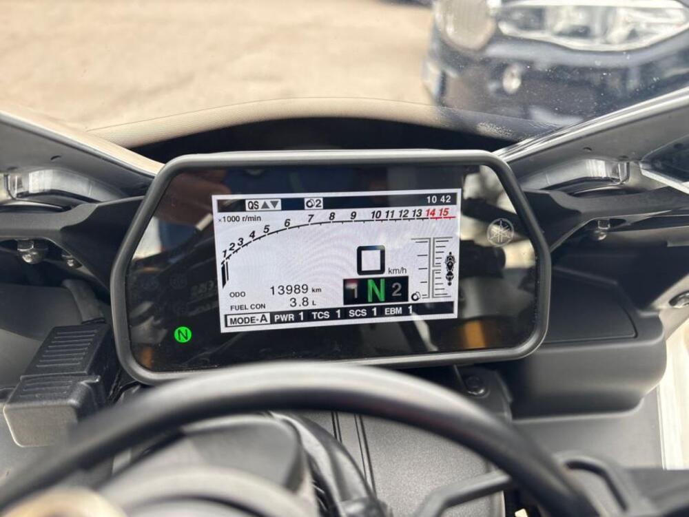 Yamaha YZF R1 (2020 - 25) (5)