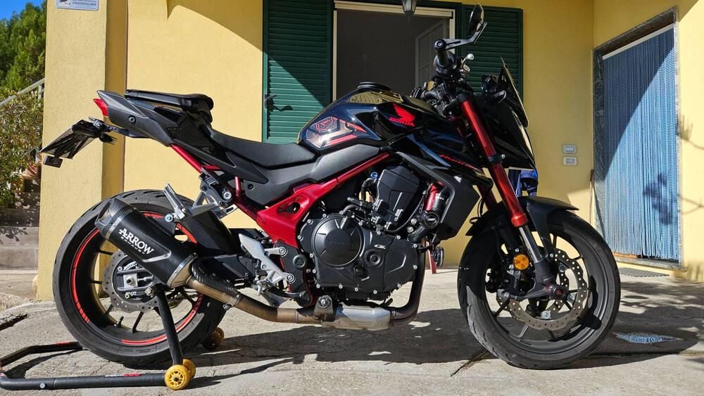 Honda CB 750 Hornet (2023 - 24) (2)