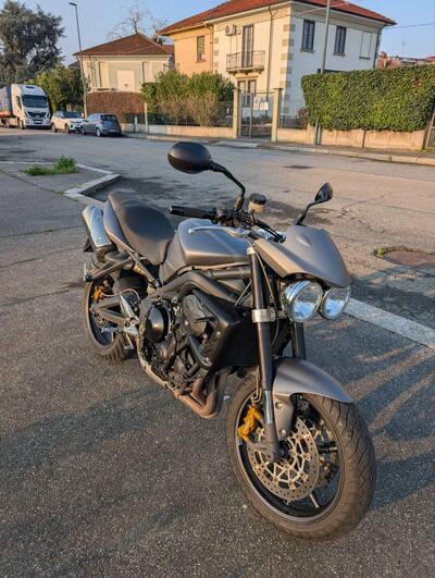 Triumph Street Triple R (2009 - 12) usata