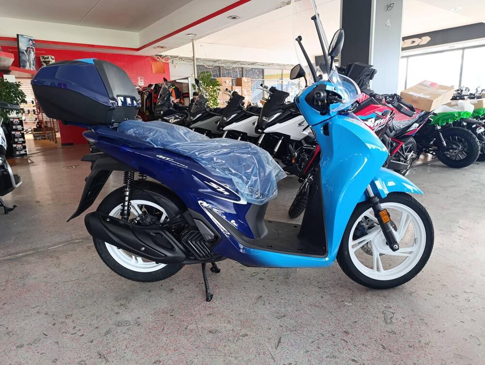 Honda SH 125i (2024 - 25) (2)