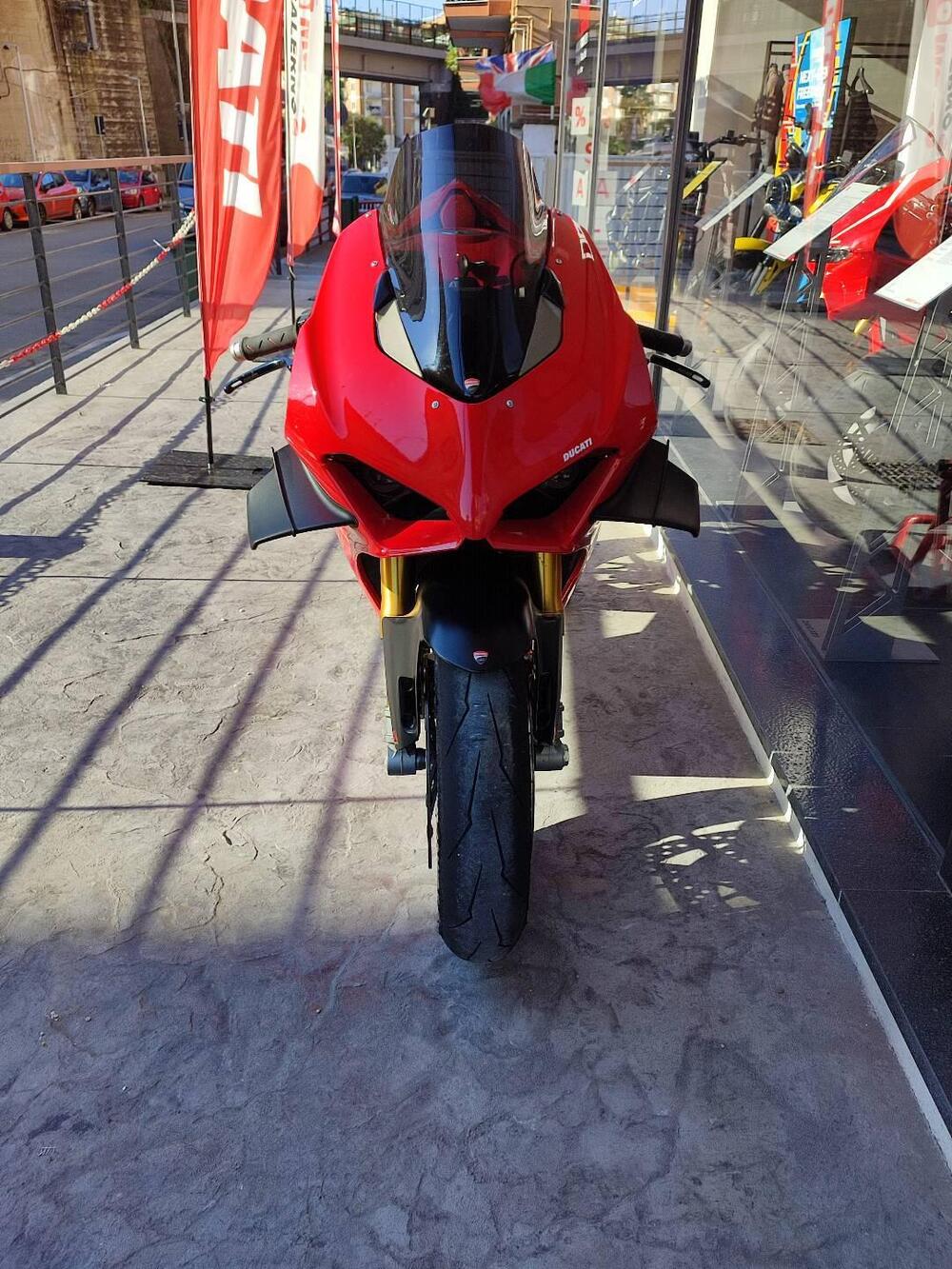 Ducati Panigale V4 S 1100 (2021) (2)