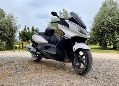 Kymco Downtown 300i ABS (2009 - 17) usata