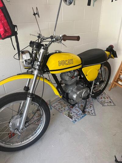 Ducati RT 450 desmo d'epoca