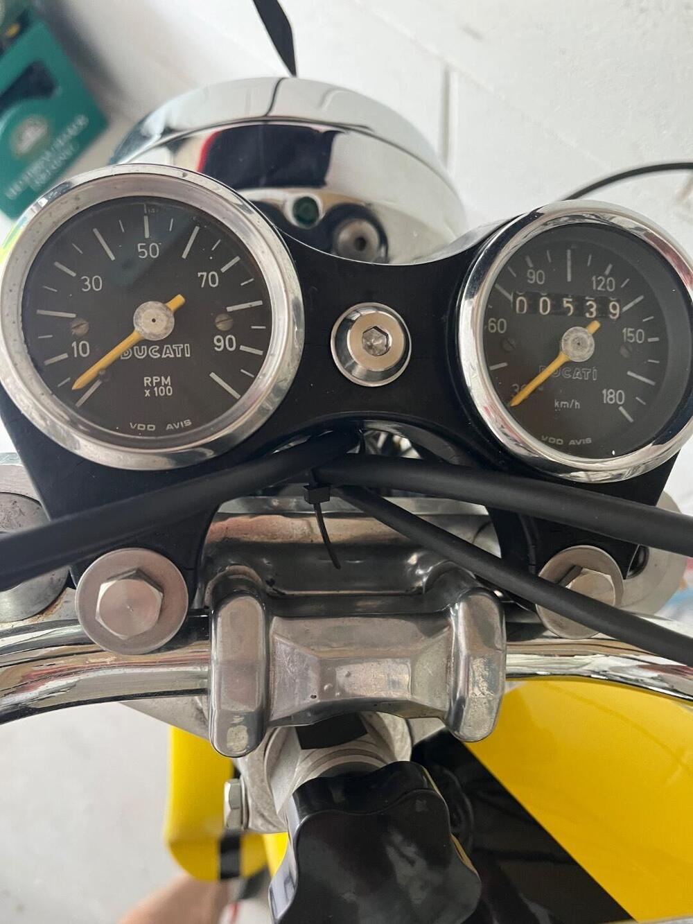 Ducati RT 450 desmo (2)