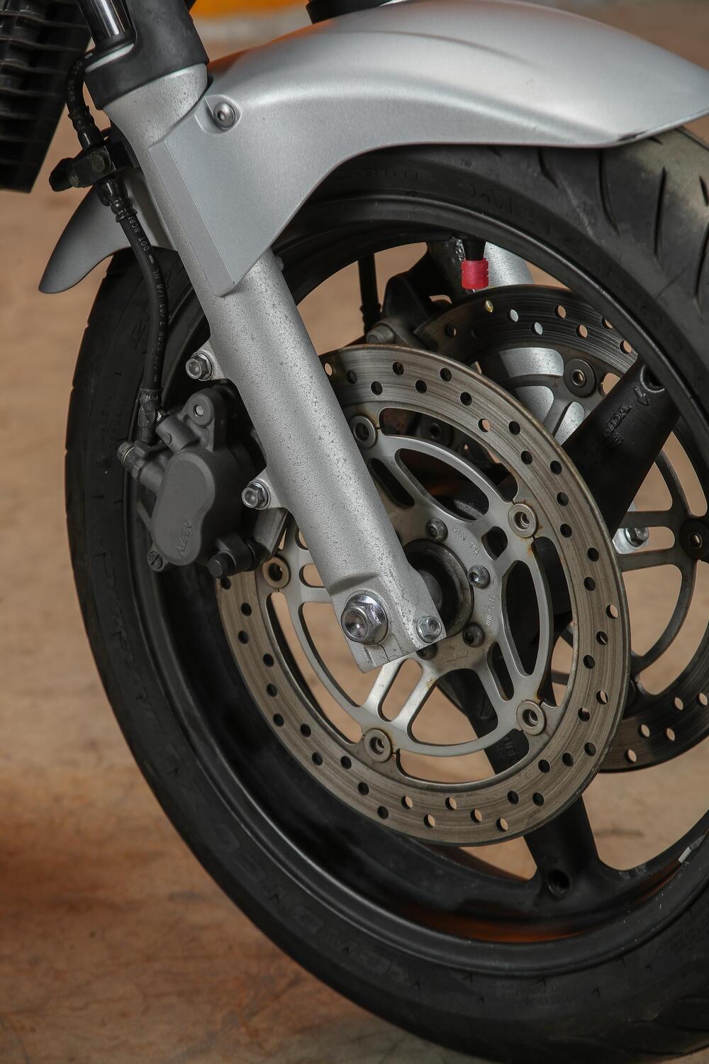 Honda Hornet 600 (2003 - 04) (5)