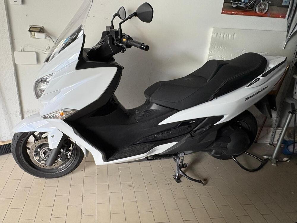 Suzuki Burgman AN 400 (2017 - 20) (4)