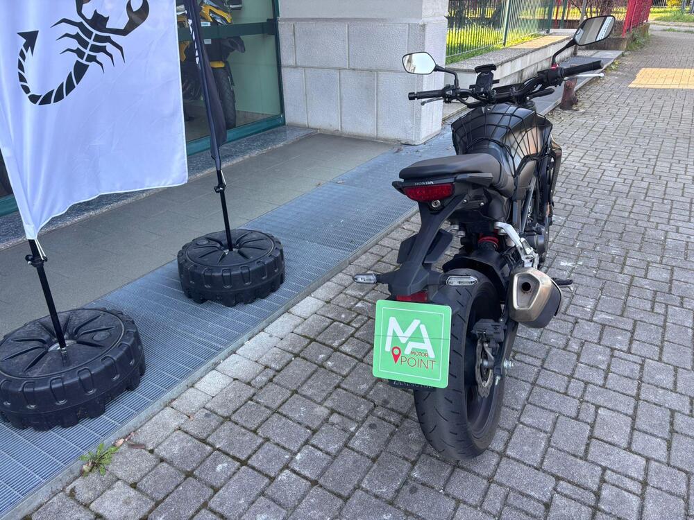 Honda CB 300 R (2022 - 26) (4)