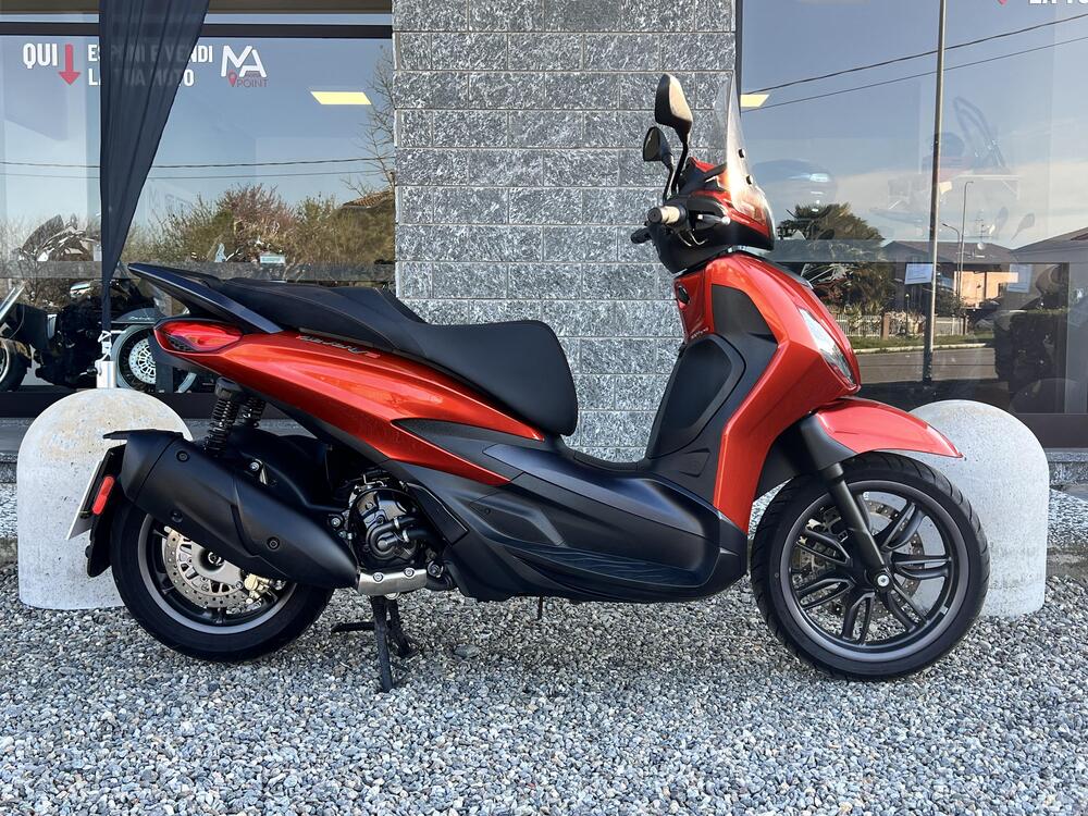 Piaggio Beverly 300 Hpe (2021)