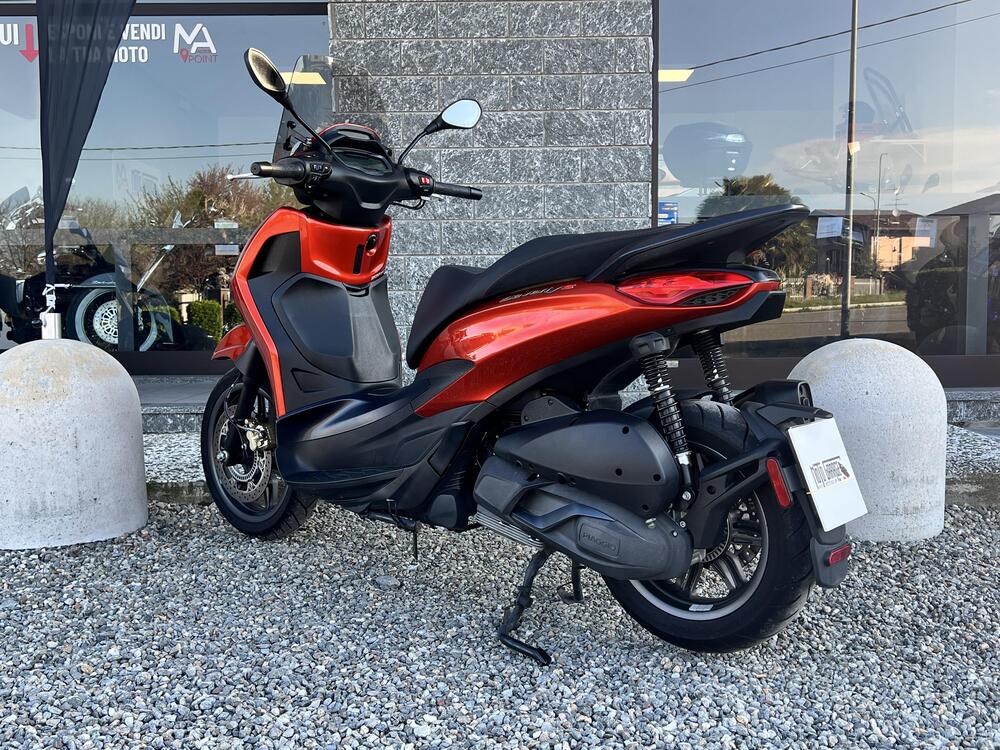 Piaggio Beverly 300 Hpe (2021) (5)