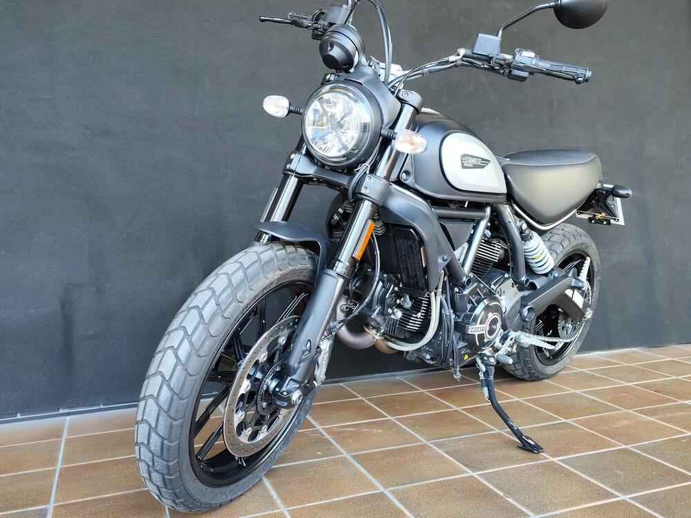 Ducati Scrambler 800 Icon Dark (2021 - 22) (6)