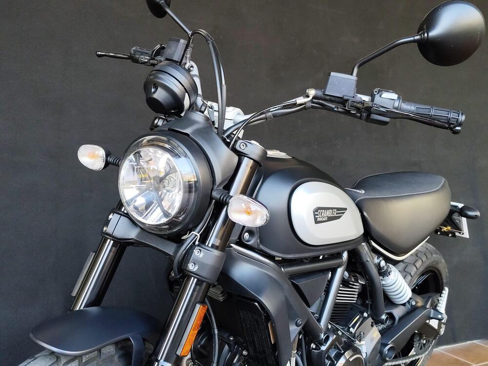 Ducati Scrambler 800 Icon Dark (2021 - 22) (9)