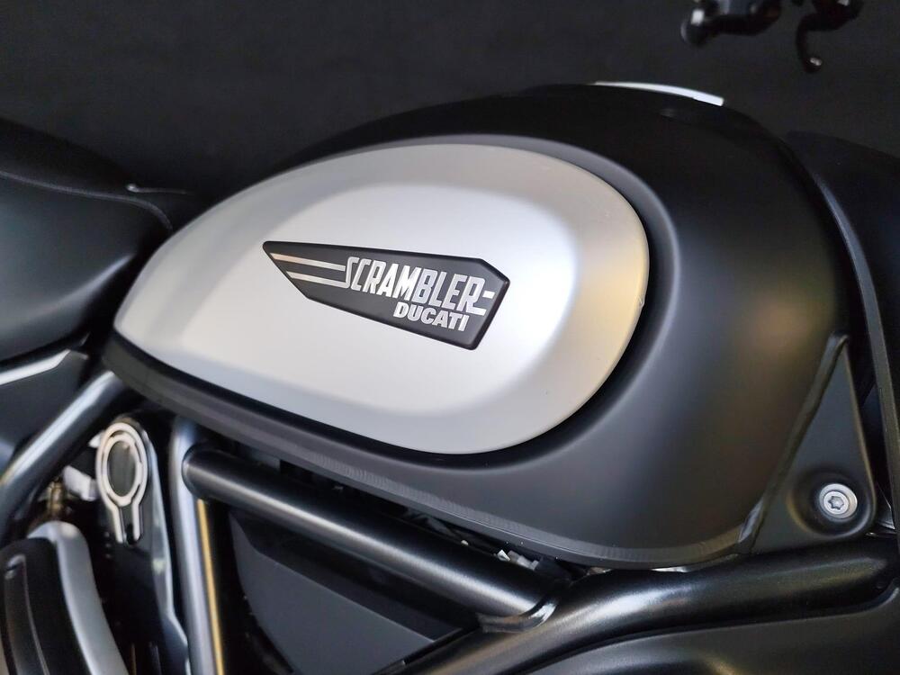 Ducati Scrambler 800 Icon Dark (2021 - 22) (17)