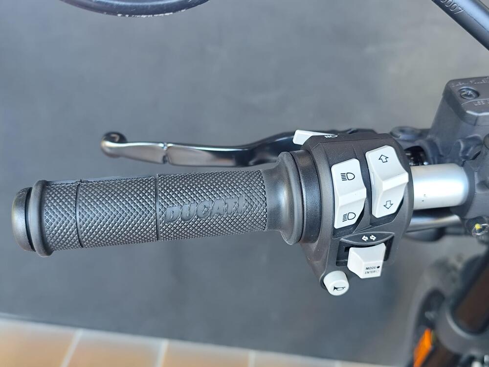Ducati Scrambler 800 Icon Dark (2021 - 22) (20)