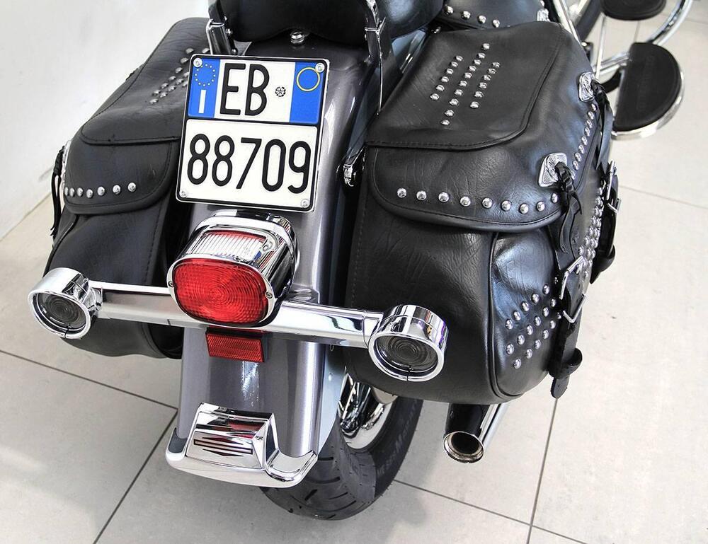 Harley-Davidson 1690 Heritage Classic (2011 - 17) - FLSTC (9)