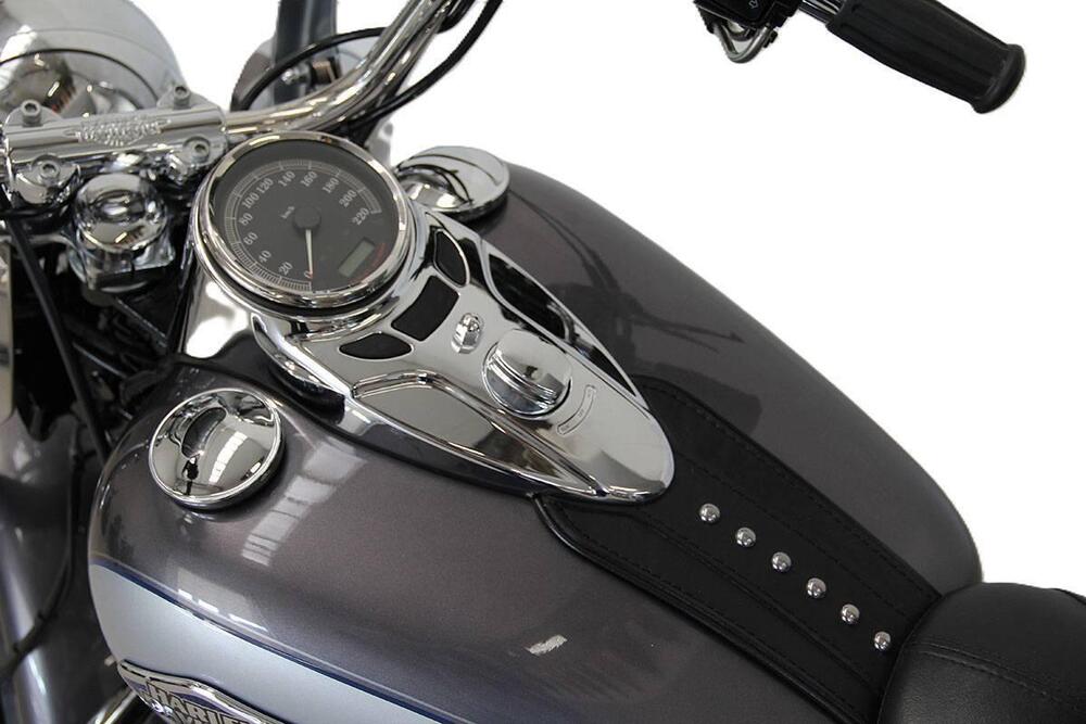 Harley-Davidson 1690 Heritage Classic (2011 - 17) - FLSTC (15)