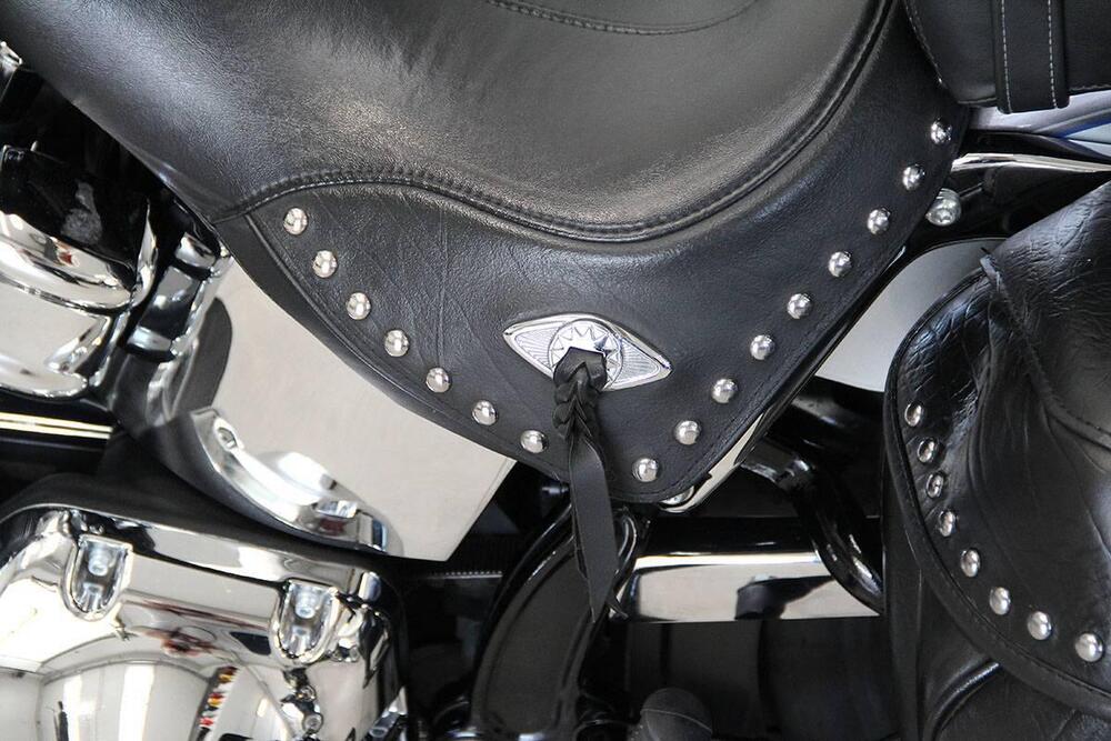 Harley-Davidson 1690 Heritage Classic (2011 - 17) - FLSTC (16)