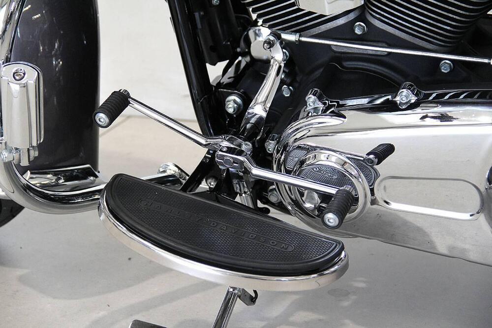 Harley-Davidson 1690 Heritage Classic (2011 - 17) - FLSTC (17)