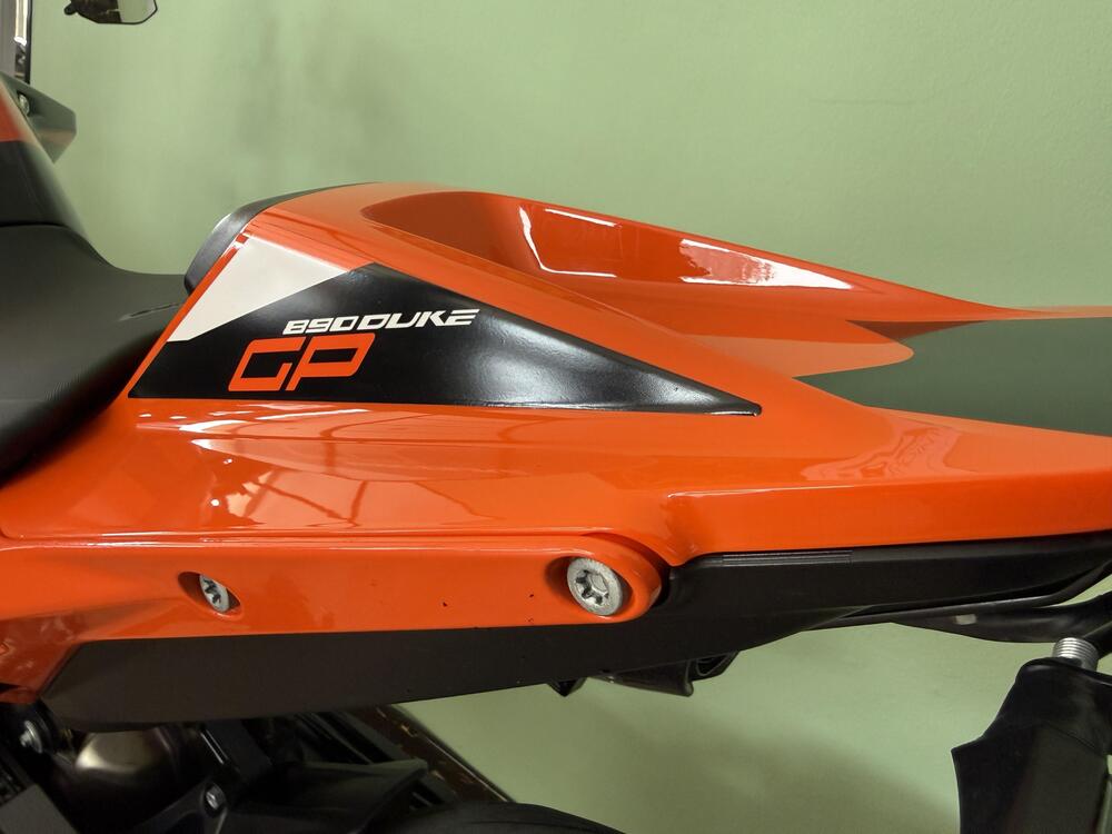 KTM 890 Duke GP (2022 - 23) (7)