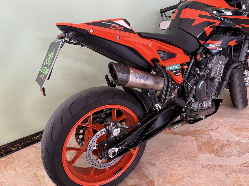 KTM 890 Duke GP (2022 - 23) (13)