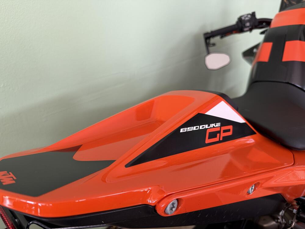 KTM 890 Duke GP (2022 - 23) (15)