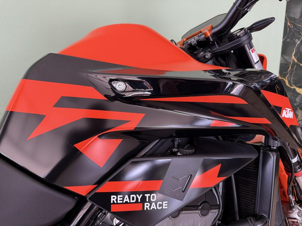 KTM 890 Duke GP (2022 - 23) (16)