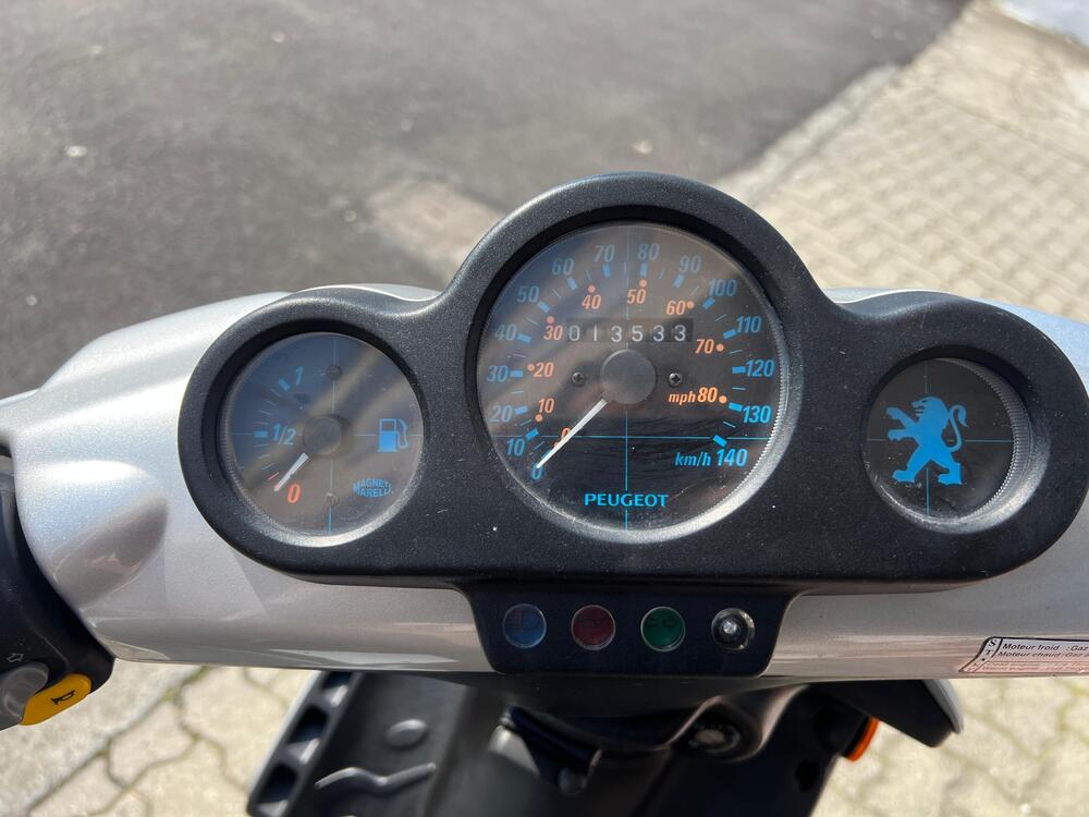 Peugeot X-Fight 100 Cat (4)