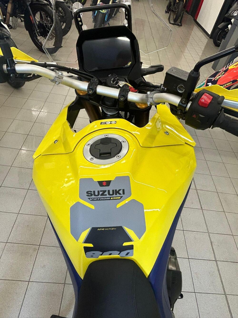 Suzuki V-Strom 800DE (2023 - 24) (4)