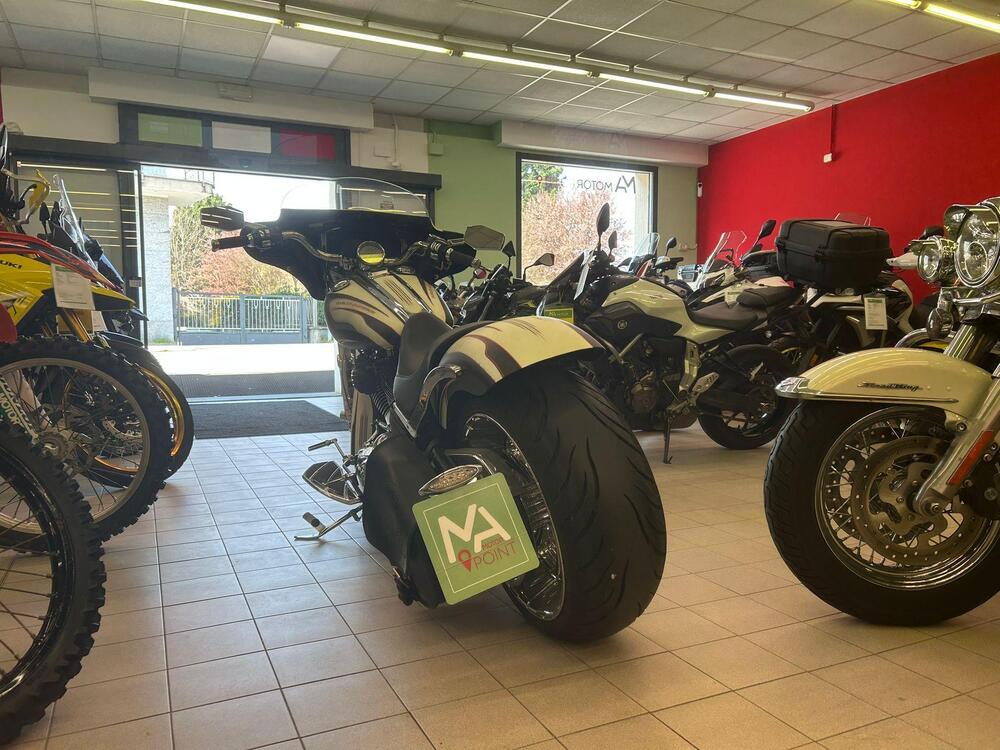 Harley-Davidson 1584 Rocker C (2009 - 11) - FXCWC (8)