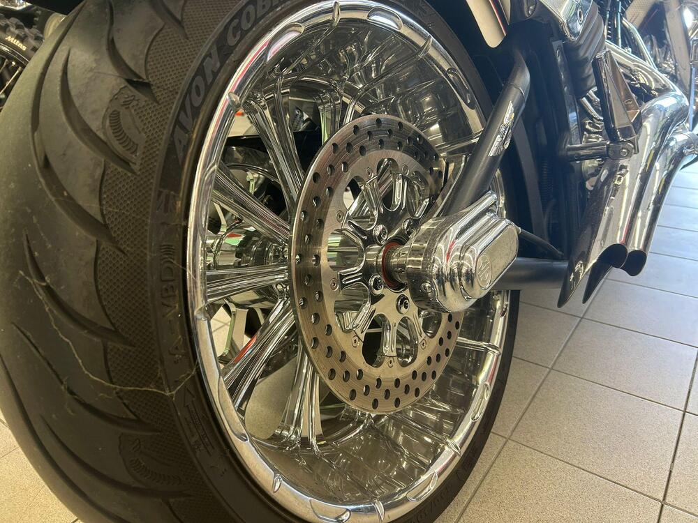 Harley-Davidson 1584 Rocker C (2009 - 11) - FXCWC (16)