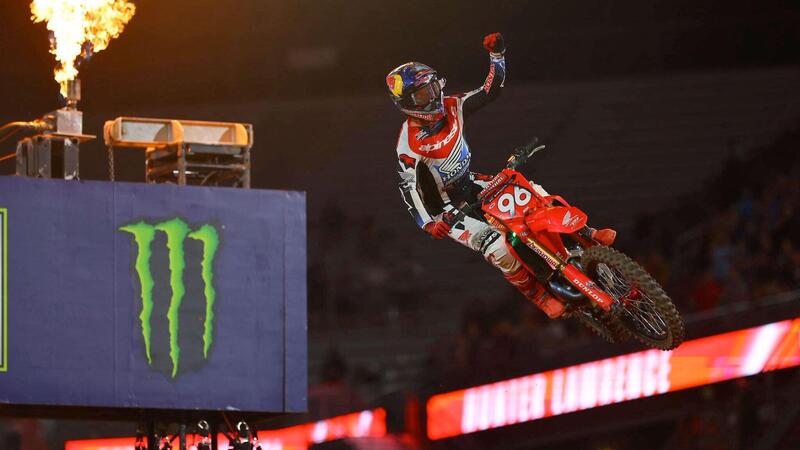AMA Supercross 2026: Birminghan nel segno di Lawrence che ora allunga in campionato. Deegan regola i ragazzi della 250 [VIDEO]