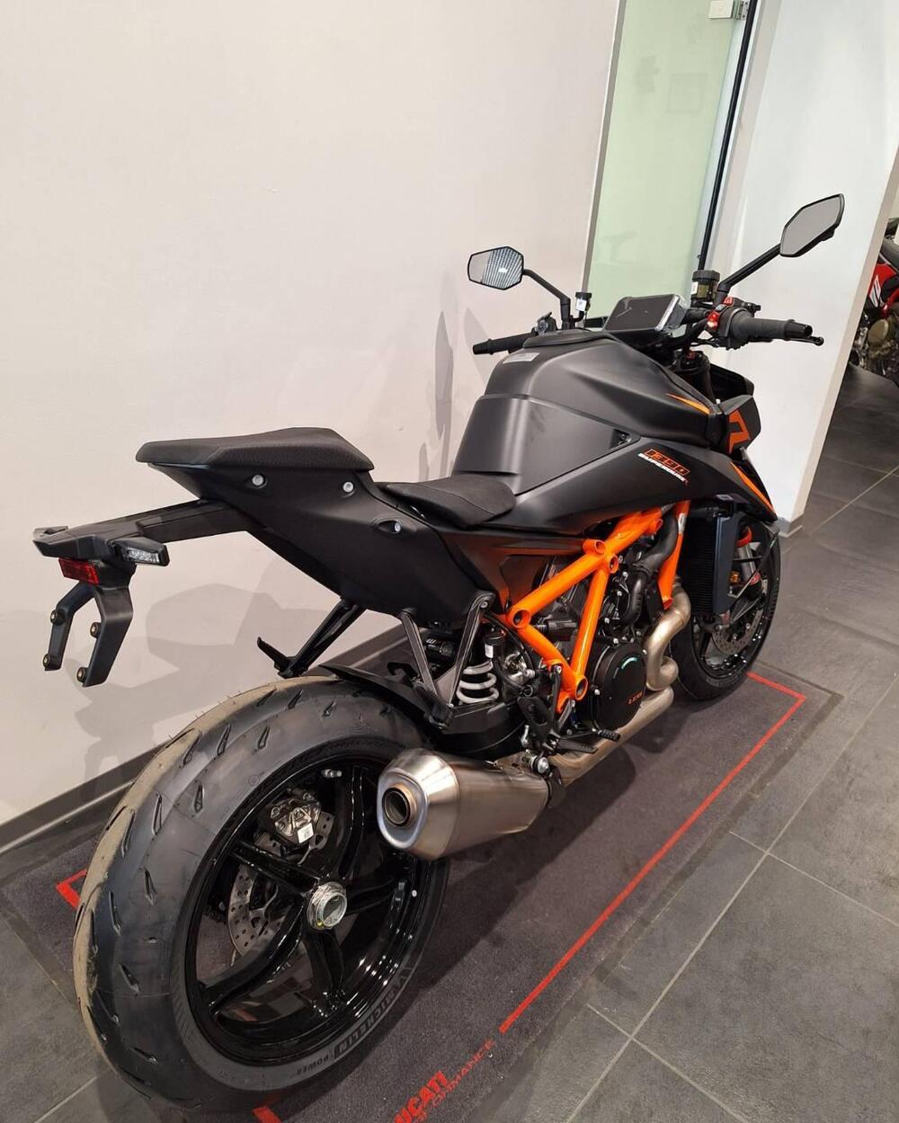 KTM 1390 Super Duke R (2024 - 26) (3)